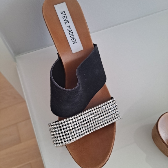 Steve Madden Wedge Sandals - Picture 4 of 6